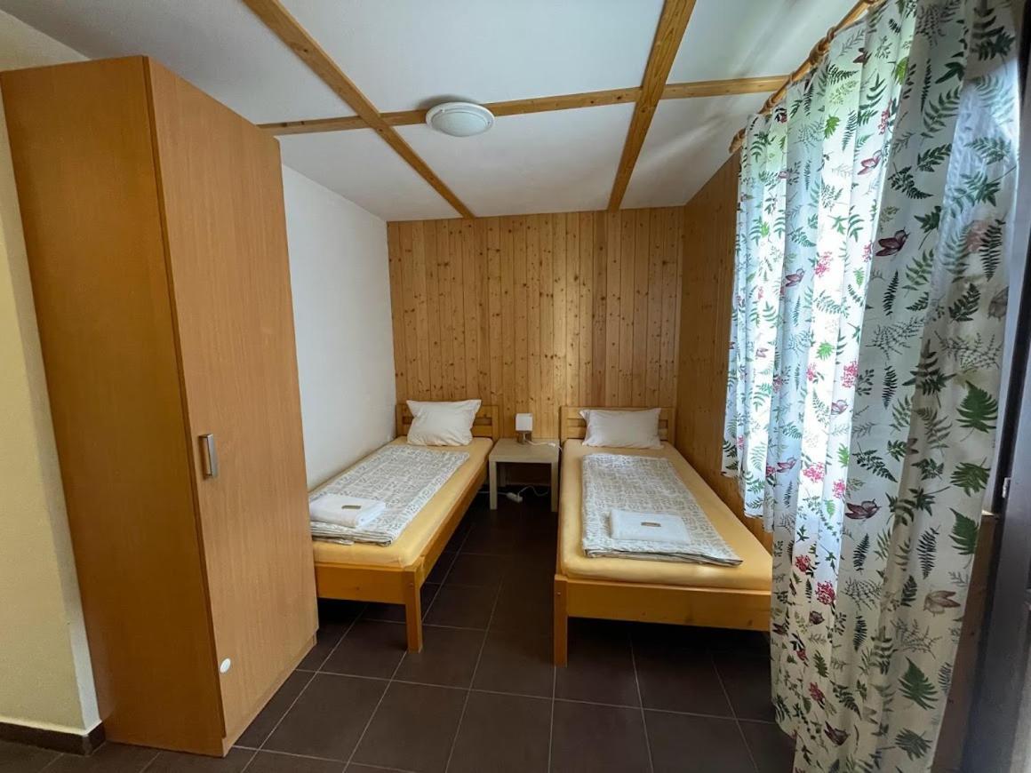 Hotel Rohanov Lhota nad Rohanovem Εξωτερικό φωτογραφία