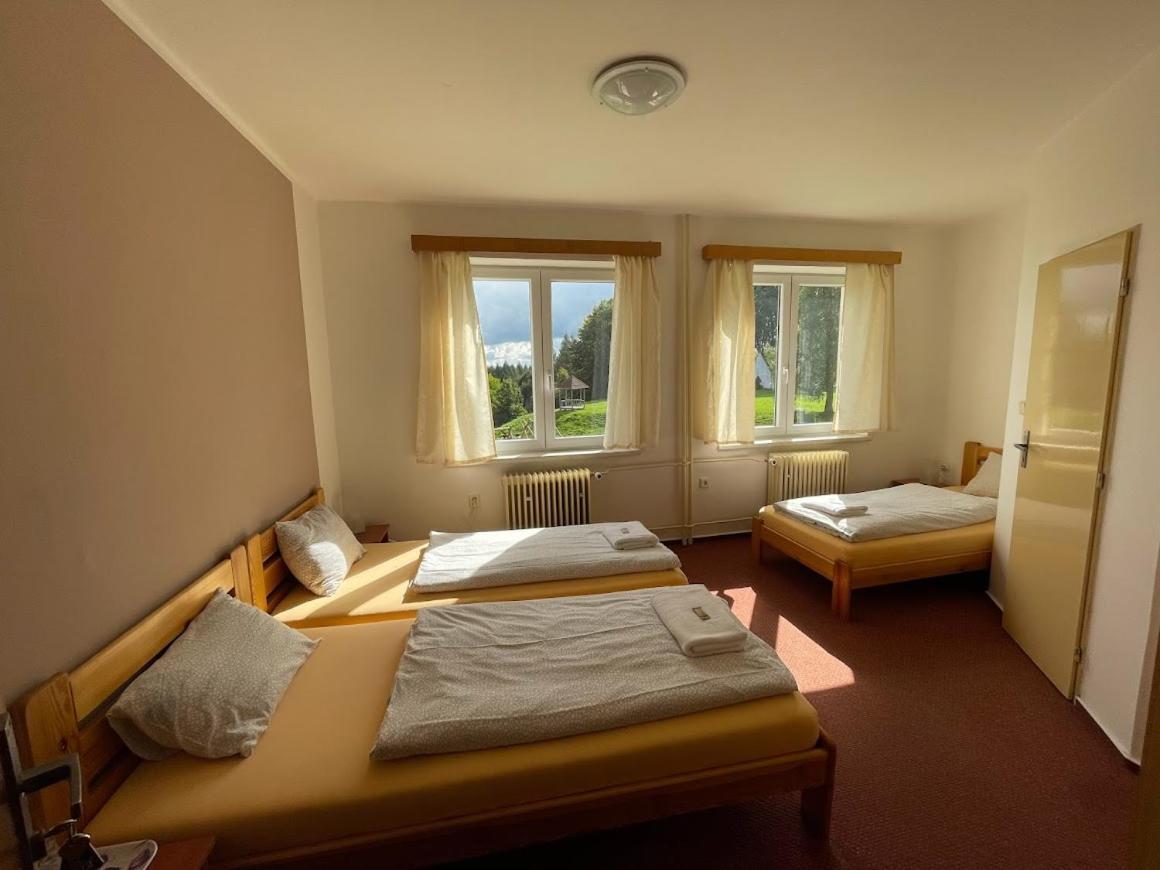 Hotel Rohanov Lhota nad Rohanovem Εξωτερικό φωτογραφία