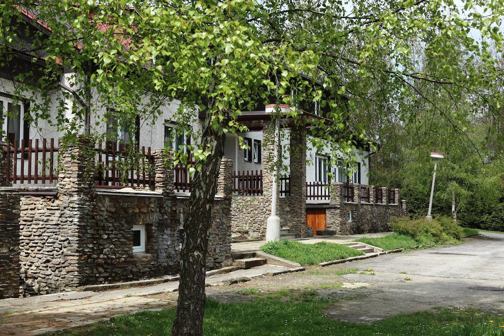 Hotel Rohanov Lhota nad Rohanovem Εξωτερικό φωτογραφία