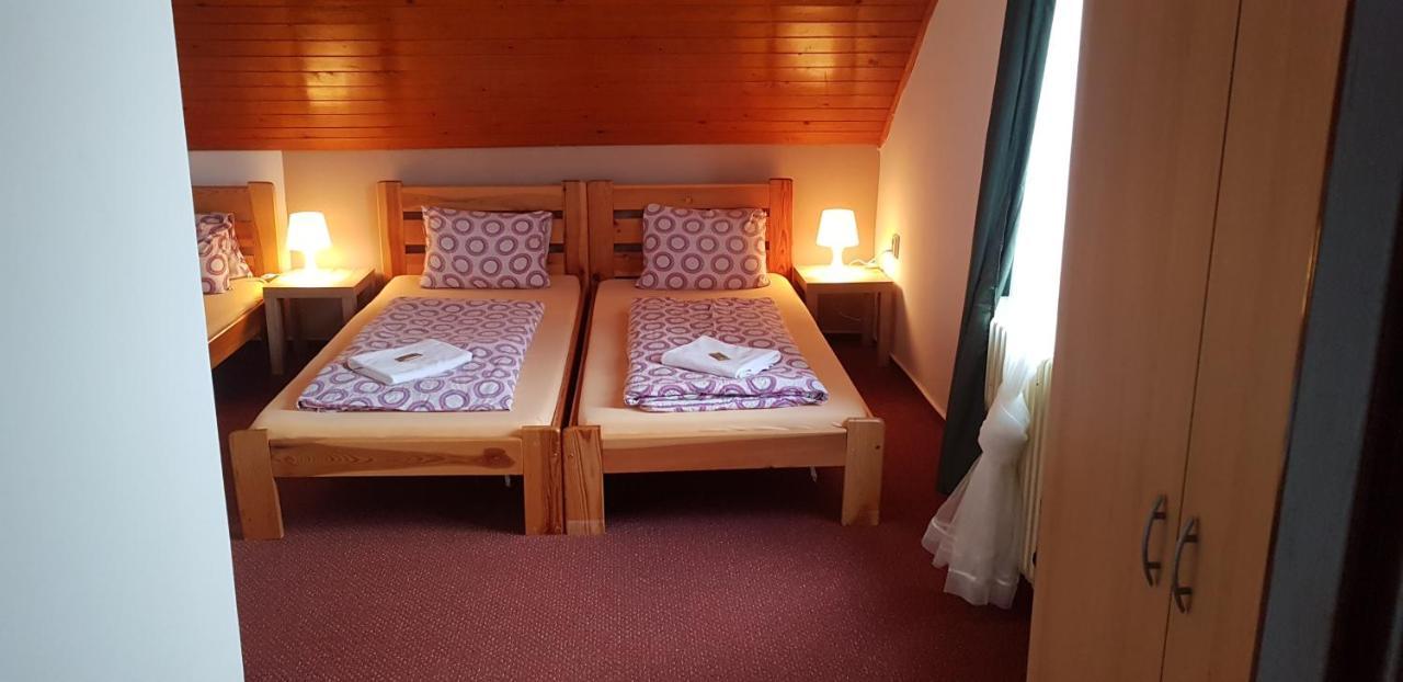 Hotel Rohanov Lhota nad Rohanovem Εξωτερικό φωτογραφία